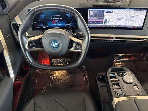 Certified 2024 BMW iX xDrive50 w/ Sport Package AWD/4WD image 32