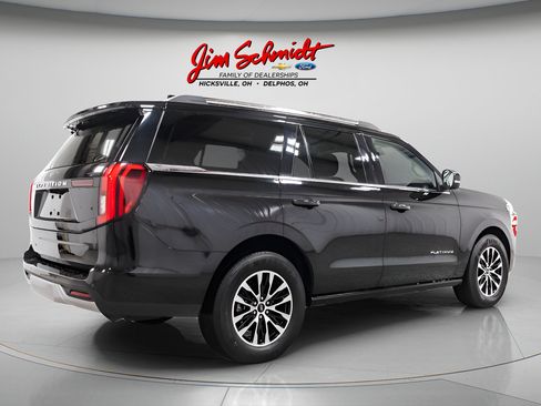 Used 2025 Ford Expedition Platinum AWD/4WD image 6