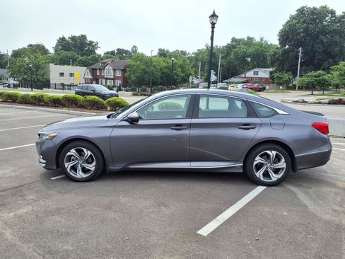 Used 2018 Honda Accord EX-L image 27