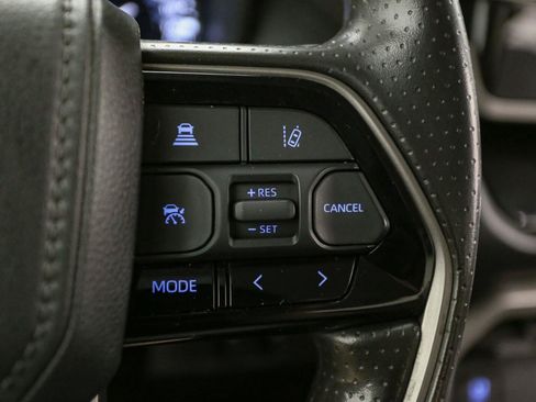 Used 2024 Toyota Tundra SR5 AWD/4WD image 33