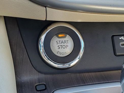 Certified 2021 Nissan Murano Platinum w/ Cargo Package image 28