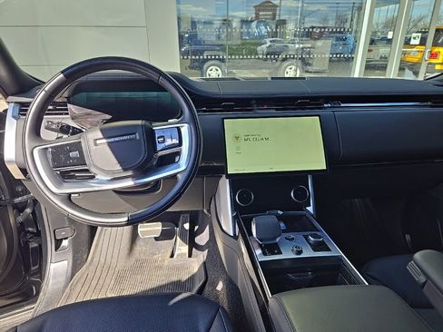 Certified 2023 Land Rover Range Rover SE image 14