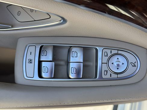 Used 2019 Mercedes-Benz S 560 Sedan image 15