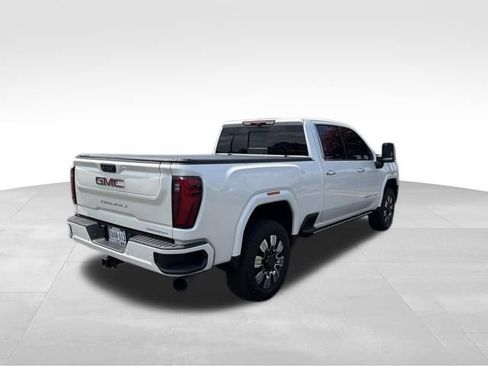 Used 2024 GMC Sierra 2500 Denali w/ Denali Reserve Package AWD/4WD image 12