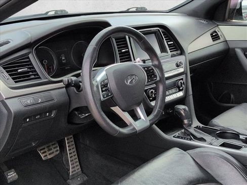 Used 2019 Hyundai Sonata Sport image 10