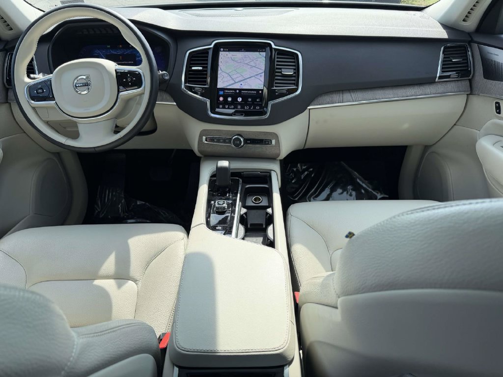 Used 2023 Volvo XC90 B6 Plus w/ Protection Package Premier AWD/4WD image 2