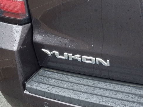 Used 2018 GMC Yukon SLT w/ Open Road Package image 31