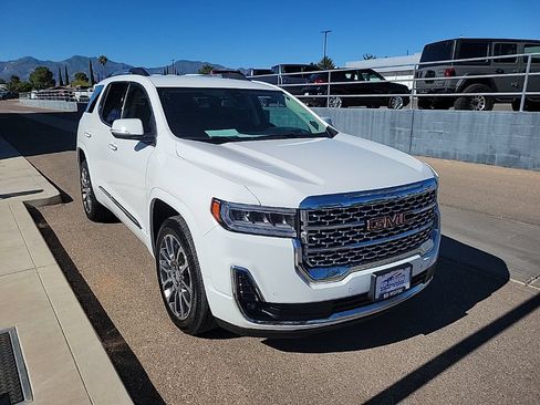 Used 2023 GMC Acadia Denali FWD image 9