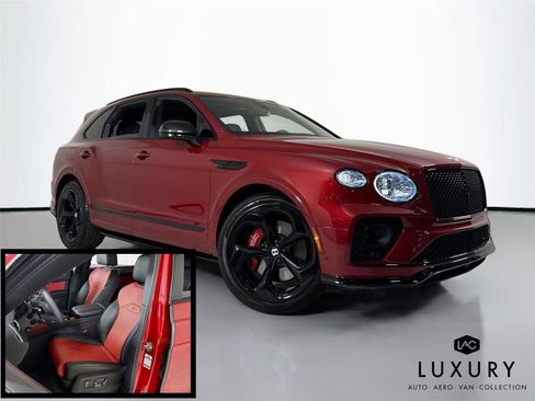 Used 2022 Bentley Bentayga image 2