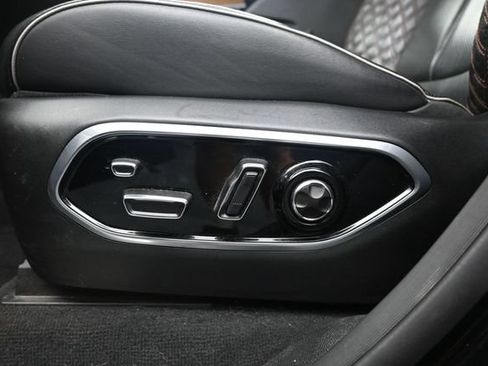 Used 2022 Jeep Grand Cherokee Summit AWD/4WD image 17