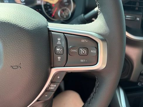 New 2026 RAM 2500 Big Horn AWD/4WD image 12
