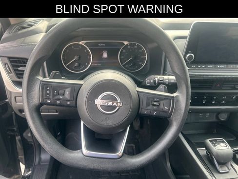 Used 2024 Nissan Rogue S AWD/4WD image 11