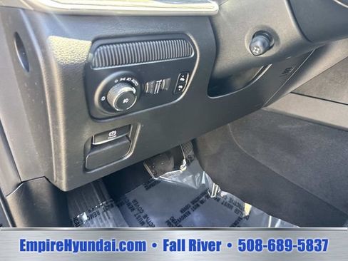 Used 2024 Jeep Wagoneer L Series II w/ Flexible Seating Group AWD/4WD image 23