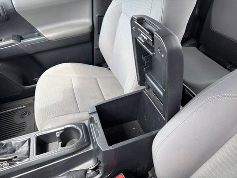 Used 2018 Toyota Tacoma SR w/ SR Convenience Package AWD/4WD image 19