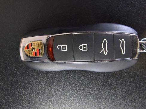 Certified 2025 Porsche 718 Cayman image 40