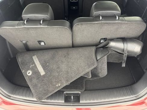 Certified 2025 Kia Sorento EX w/ Panoramic Sunroof Package FWD image 29