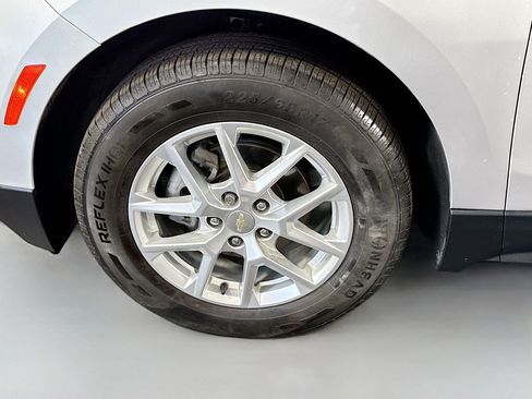 Used 2022 Chevrolet Equinox LT FWD image 38