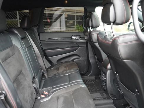Used 2021 Jeep Grand Cherokee Trailhawk AWD/4WD image 20