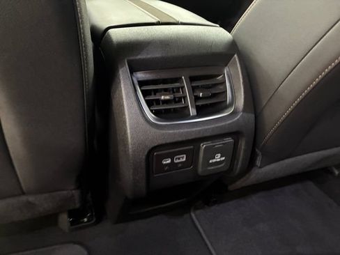 Used 2022 Chevrolet Blazer Premier w/ Enhanced Convenience Package AWD/4WD image 19