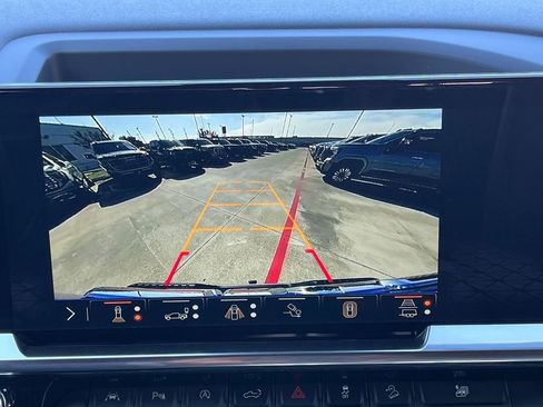 New 2026 GMC Sierra 1500 SLT image 27