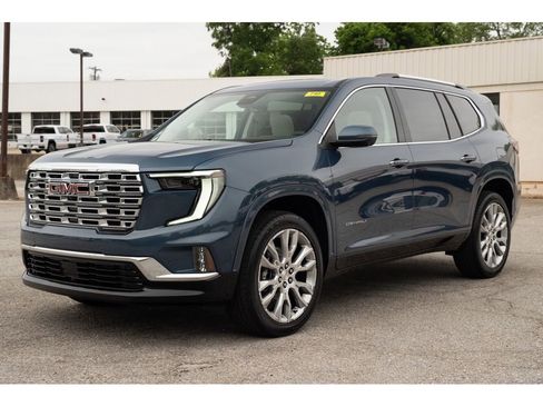 New 2026 GMC Acadia Denali FWD image 4