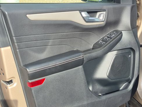 Used 2021 Ford Escape SE w/ Convenience Package AWD/4WD image 14