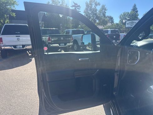 Used 2020 Chevrolet Silverado 1500 High Country w/ Technology Package AWD/4WD image 8
