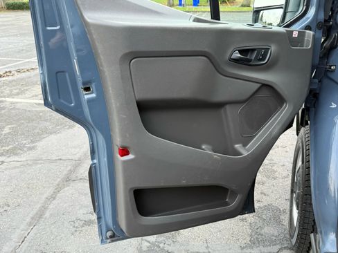 Used 2020 Ford Transit 250 148 High Roof Extended image 16