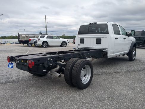 New 2025 RAM 4500 Tradesman image 3