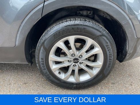 Used 2022 Kia Telluride LX FWD image 23