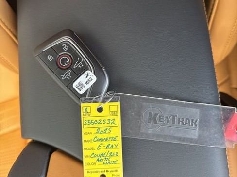 New 2025 Chevrolet Corvette E-Ray image 22