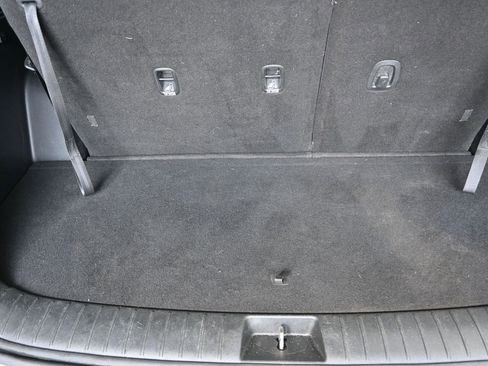 Used 2022 Hyundai Palisade SE image 20