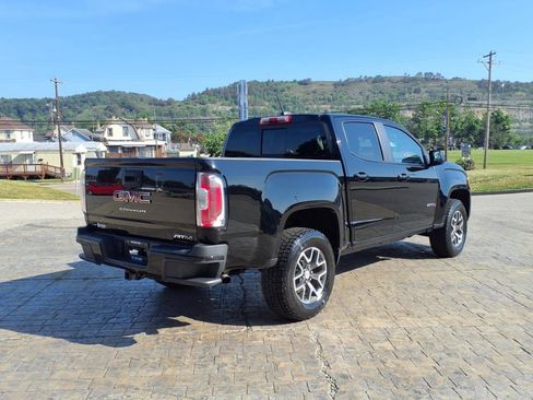 Used 2022 GMC Canyon AT4 w/ Trailering Package image 5
