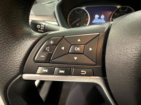 Used 2024 Nissan Altima 2.5 SV image 27