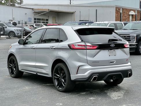 Used 2019 Ford Edge ST w/ Equipment Group 401A image 4