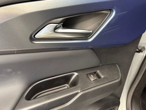 New 2026 Chevrolet Equinox EV LT FWD image 20