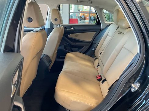 Used 2020 Volkswagen Jetta SE w/ SE Cold Weather Package FWD image 20