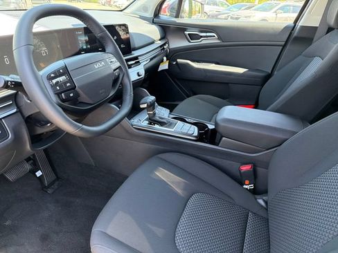 New 2026 Kia Sportage LX w/ LX Convenience Package AWD/4WD image 18
