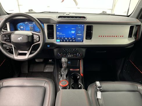 Used 2025 Ford Bronco Stroppe Edition image 4