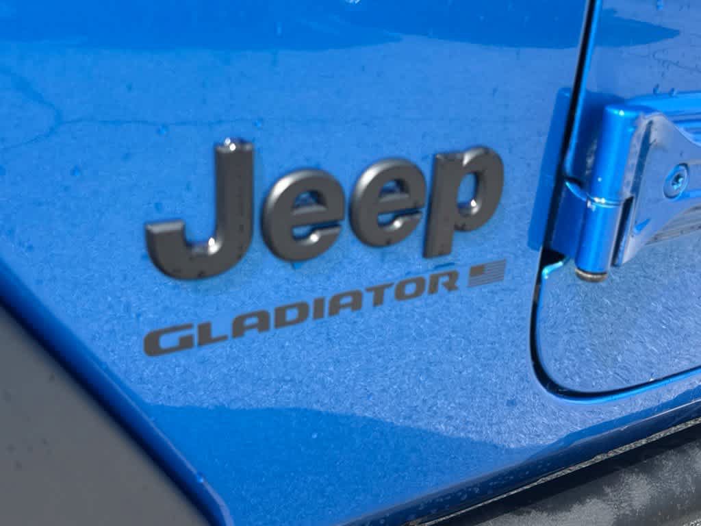Used 2023 Jeep Gladiator Sport w/ Trailer Tow Package AWD/4WD image 12