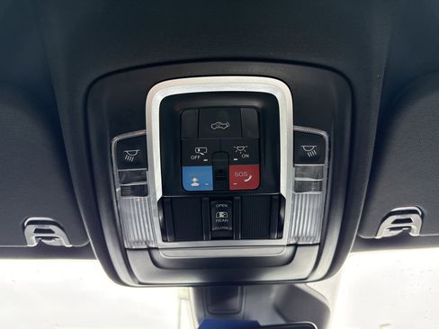Used 2025 RAM 1500 Big Horn AWD/4WD image 30