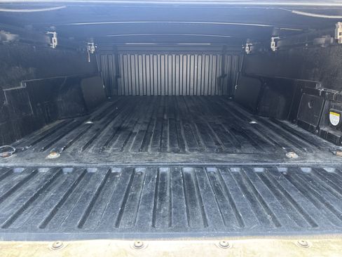 Used 2022 Toyota Tacoma TRD Sport AWD/4WD image 23