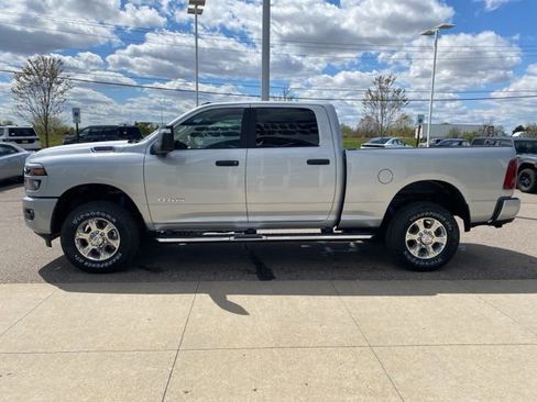 New 2026 RAM 2500 Big Horn AWD/4WD image 8