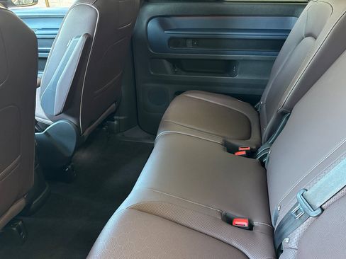 New 2025 Volkswagen ID. Buzz Pro S image 12