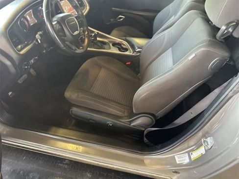 Used 2017 Dodge Challenger R/T w/ Driver Convenience Group image 3