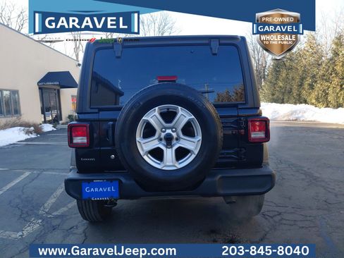 Used 2019 Jeep Wrangler Sport image 35