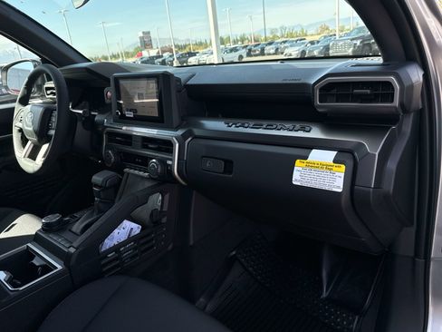 New 2026 Toyota Tacoma TRD Off-Road AWD/4WD image 15