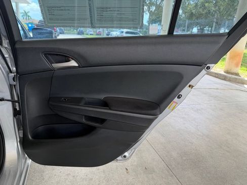 Used 2012 Honda Accord SE image 25