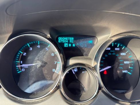 Used 2013 Buick Enclave Leather AWD/4WD image 26