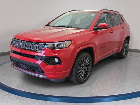 Used 2022 Jeep Compass Limited image 1